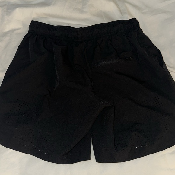 OFFSEASON gym shorts - Picture 2 of 3